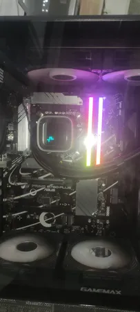رم دسکتاپ DDR5 دو کاناله 5600 مگاهرتز CL40 کورسیر مدل VENGEANCE RGB ظرفیت 32 گیگابایت