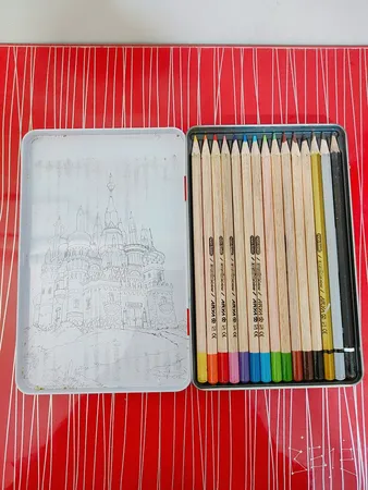 مداد رنگی 15رنگ آریا طرح قلعه مدل 3021