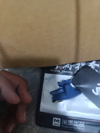 دسته بازی مدل Blue Shark به همراه آستین کنترل کننده انگشت