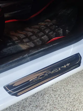 برچسب پارکابی خودرو کد SK0556 مناسب برای سمند سورن پلاس مجموعه 4 عددی