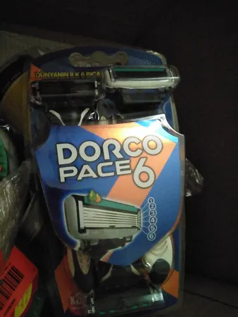 خود تراش دورکو مدل 6Blade تحت لیسانس بسته 3 عددی