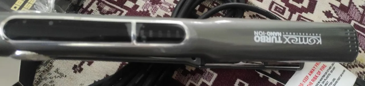 اتو و حالت دهنده ی مو کومکس مدل کراتین تراپی کد KM-130