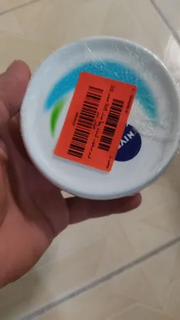 کرم مرطوب کننده نیوآ مدل Soft حجم 300 میلی لیتر