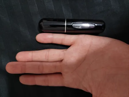 محفظه نگهداری عطر مدل Easy-Refill