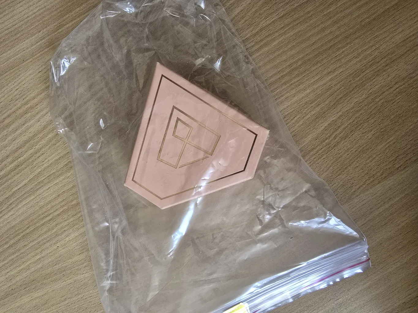 گوشواره طلا 18 عیار زنانه گالری رحمانی مدل البرنادو کد 01051