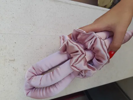 بیگودی مو مدل پرنسس طرح روبان به همراه کش مو بسته 2 عددی