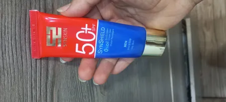 کرم ژل ضدآفتاب ساین اسکین مدل Invsible M، حجم 50 میلی‌لیتر