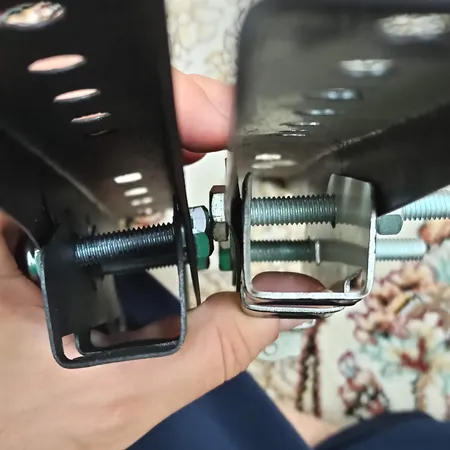 پایه دیواری تلوزیون مدل  T-J300 مناسب برای تلوزیون های 32 الی 65 اینچ