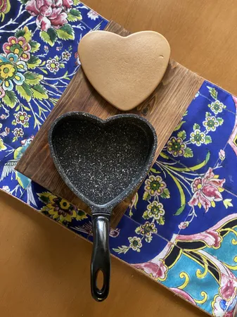 تابه نایس مدل قلبی سایز 16