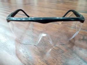 تجریه خرید عینک ایمنی پارکسون ای بی زد مدل SS255