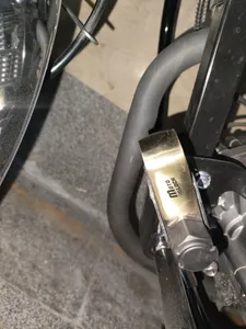 تجریه خرید قفل دیسکی موتورسیکلت موتولاک مدل درپوش دار وان