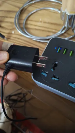 چندراهی برق مدل AUTO max 3.4A