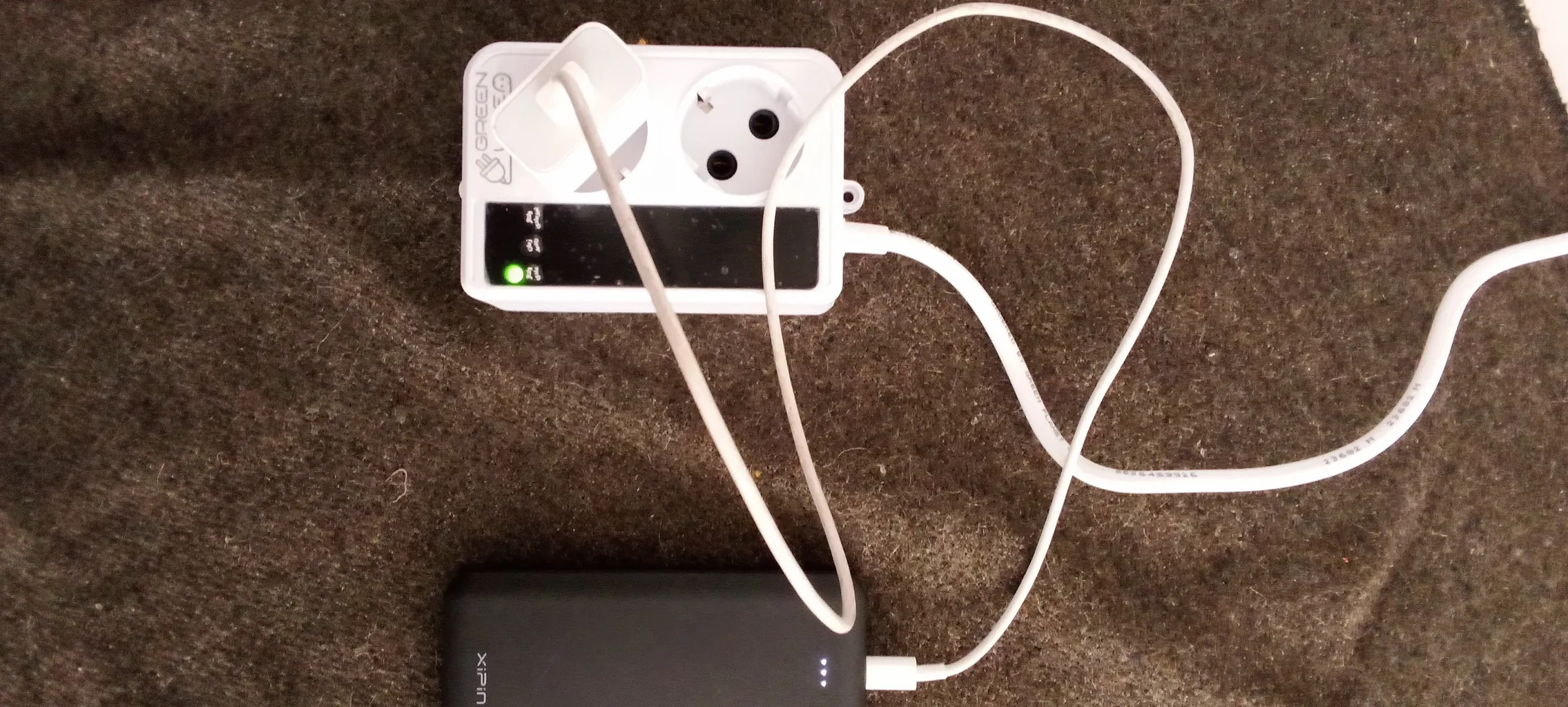 محافظ ولتاژ گرین لاین مدل GLP162W-1.8m