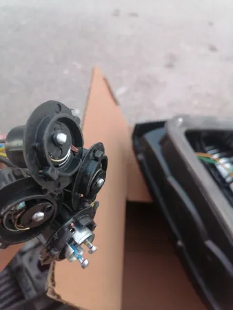 چراغ خطر عقب خودرو مدل JT5123D مناسب برای پراید 131 بسته 2 عددی