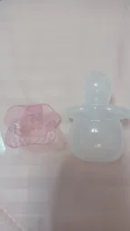 پستانک ارتودنسی بیبی لند مدل 366 به همراه قاب محافظ