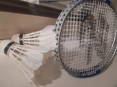 توپ بدمینتون مدل AK10