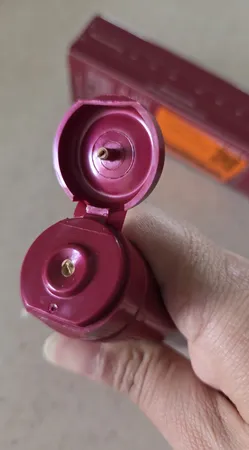 کرم ضدآفتاب و ضدلک رنگی لافارر مدل SPF40-Medium، مناسب پوست‌های خشک و معمولی، حجم 40 میلی‌لیتر