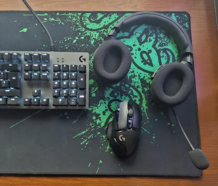 هدفون مخصوص بازی بی سیم ریزر مدل Barracuda X