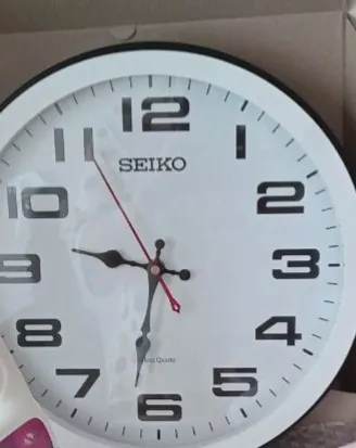 ساعت دیواری سیکو مدل کلاسیک