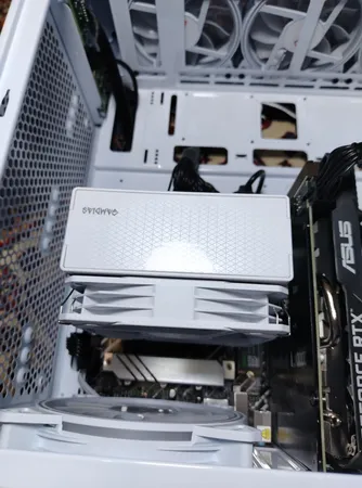 خنک کننده پردازنده گیم دیاس مدل BOREAS E2-410 WH