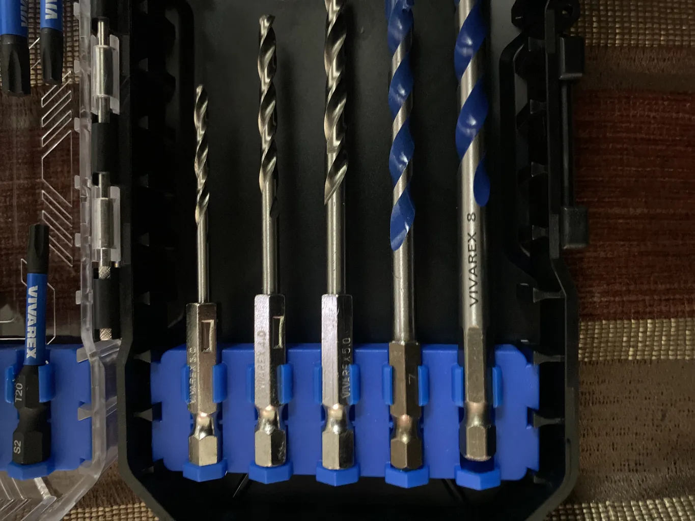 پیچ گوشتی و بیت و مته ویوارکس مدل VR1865-BS مجموعه 18 عددی