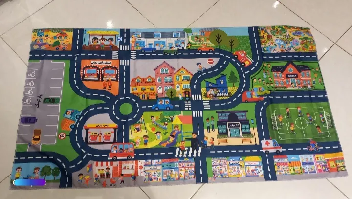 زیر انداز بازی انتشارات ماه کوچولو مدل شهر پارچه ای شهر کوچک من