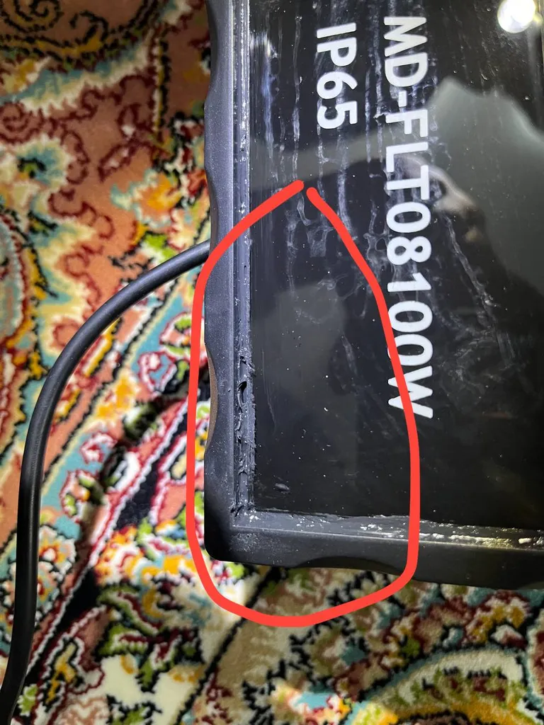 پروژکتور خورشیدی 100 وات مودی مدل سولار کد IP66