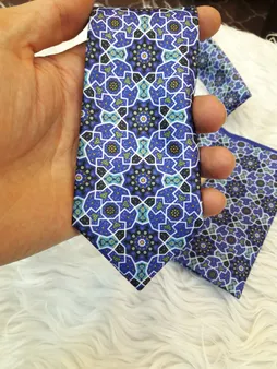 کراوات مردانه مدل کاشی کد ۱۲۷