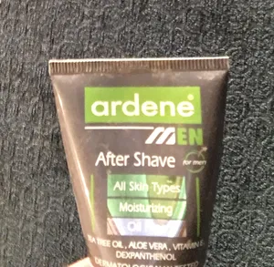 تجریه خرید کرم افترشیو آردن مدل Moisturizing حجم 75 میلی لیتر