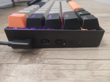 کیبورد گیمینگ ردراگون مدل Dragonic Elite K530 Pro، سوییچ مکانیکال قرمز، Tenkeyless، نورپردازی RGB