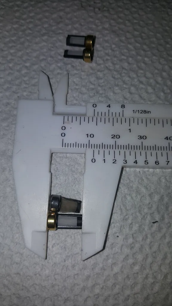 فیلتر سوزن انژکتور خودرو آراکس یدک مدل AY-2130 بسته 4 عددی