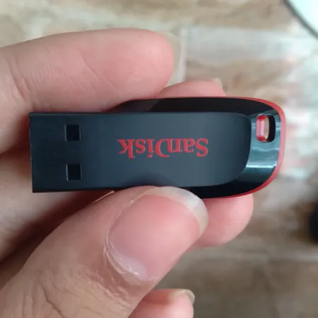 فلش مموری سن دیسک مدل Cruzer Blade CZ50 ظرفیت 16 گیگابایت با رابط USB 2.0