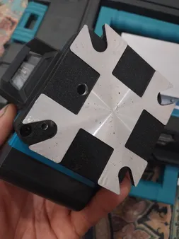 تراز لیزری صنعتی ماکیتا مدل 4D_16