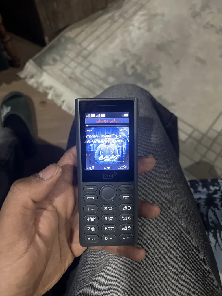 گوشی موبایل تی سی اچ مدل Nova دو سیم کارت ظرفیت 8 مگابایت