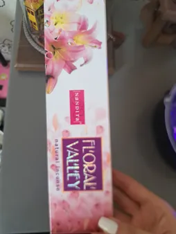 عود ناندیتا مدل Floral Valley کد 1025