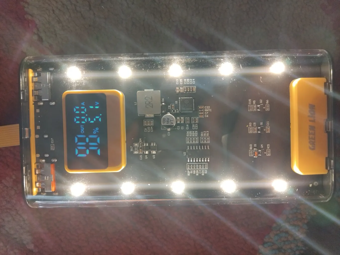 پاوربانک گرین لاین مدل Transparent Pro ظرفیت 10000 میلی‌آمپر ساعت