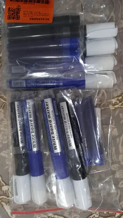 ماژیک وایت برد اس ام اس شارژی مدل 102 بسته چهار عددی به همراه چهار عدد کارتریج رایگان