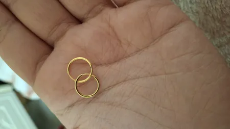 گوشواره طلا کم اجرت 18 عیار زنانه طلای ترنم مدل حلقه ای