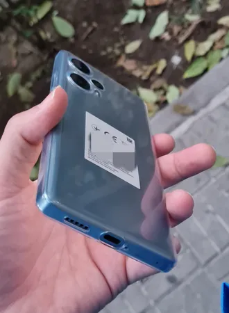 گوشی موبایل شیائومی مدل Poco F5 5G دو سیم کارت ظرفیت 256 گیگابایت و رم 12 گیگابایت - گلوبال