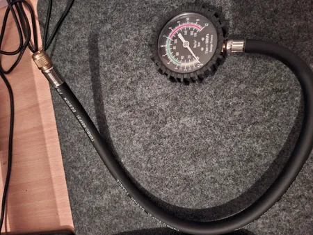 فشار سنج باد لاستیک خودرو توربو مدل ALIS32