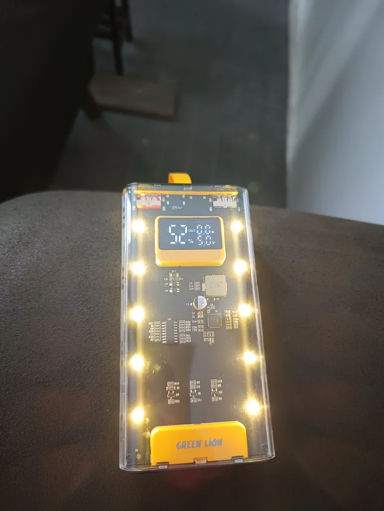 پاوربانک گرین لاین مدل Transparent Pro ظرفیت 10000 میلی‌آمپر ساعت