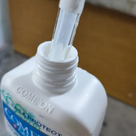 ژل شست‌وشوی صورت کامان مدل Sensitive Skin حجم 500 میلی‌لیتر