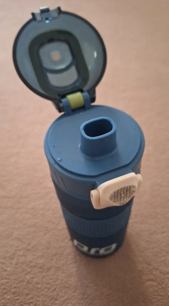 قمقمه مدل Sport New گنجایش 0.7 لیتر