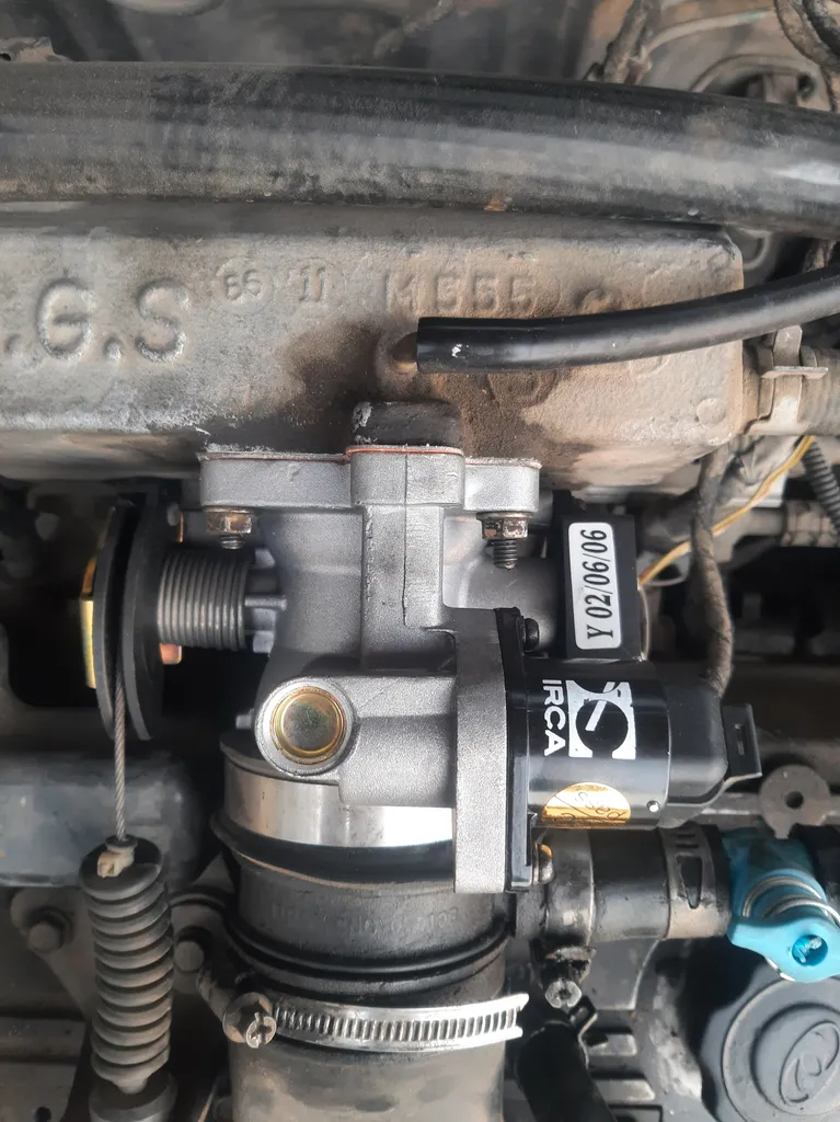 دریچه گاز ایرکا مدل زیمنس مناسب برای پراید