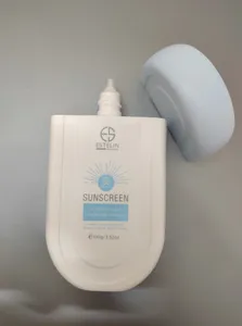 تجریه خرید کرم ضد آفتاب بی‌رنگ استلین، 80 SPF، مدل ultra،  مناسب انواع پوست با حجم 100 میلی لیتر، محافظت‌کننده در برابر اشعه‌های UVA و UVB، مرطوب‌کننده، فاقد پارابن، PA+++، ضد پیری، دارای فرمولاسیون فاقد چربی، با ماندگاری 3 ساعته