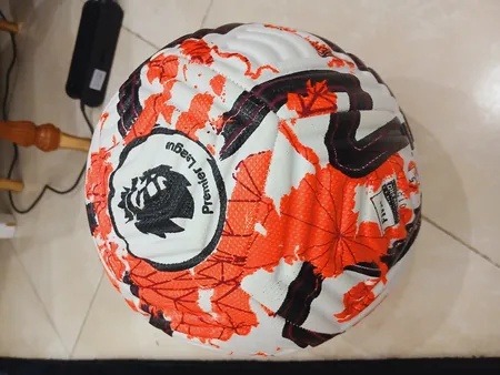 توپ فوتبال مدل 2024 چرمی سایز 5