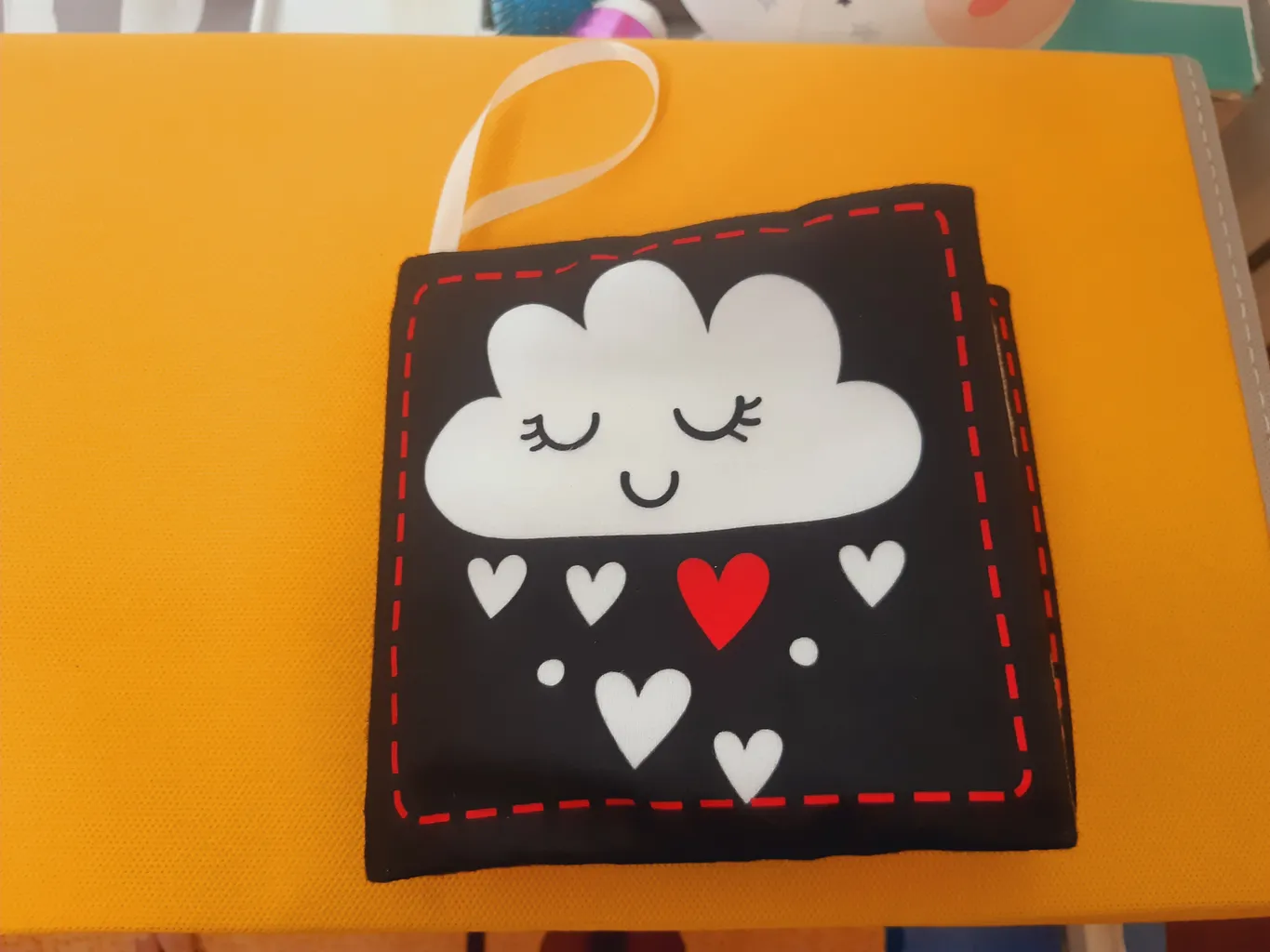 بازی آموزشی مدل کتاب پارچه ای سیاه و سفید نوزاد