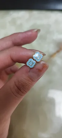 گوشواره میخی طلا 18 عیار زنانه بان گالری مدل ونکلیف گوارسه دوبل
