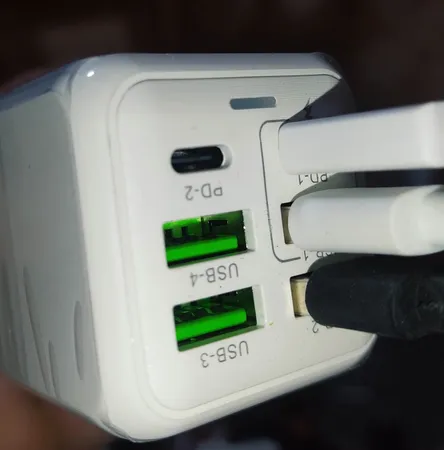 شارژر دیواری 150 وات مدل ADC-PD006 به همراه 4 عدد کابل