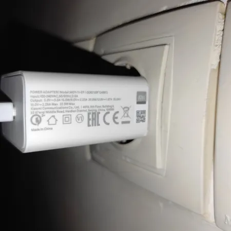 شارژر دیواری شیائومی مدل NOTE 8 pro به همراه کابل تبدیل USB-C